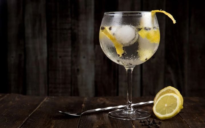 Tragos con Gin: Recetas, Ingredientes y Ocasiones de Consumo