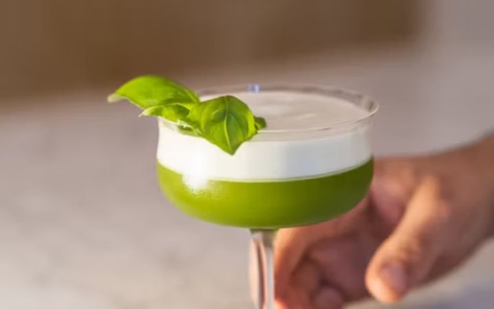 Gin Sour Cocktail: Receta, Ingredientes y Guía Paso a Paso