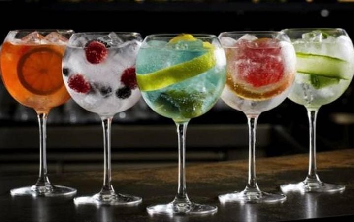 Cocktail con Gin: Recetas, Ingredientes y Guías Paso a Paso