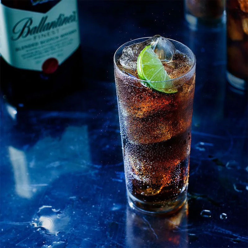 Ballantines 6 Años - Descorcha