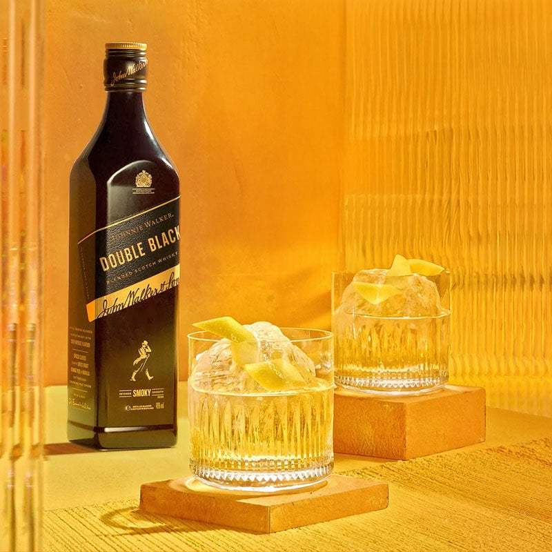 Johnnie Walker Double Black Botella 750 cc - Descorcha