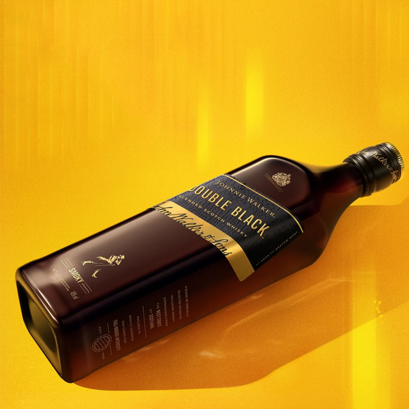 Johnnie Walker Double Black Botella 750 cc - Descorcha