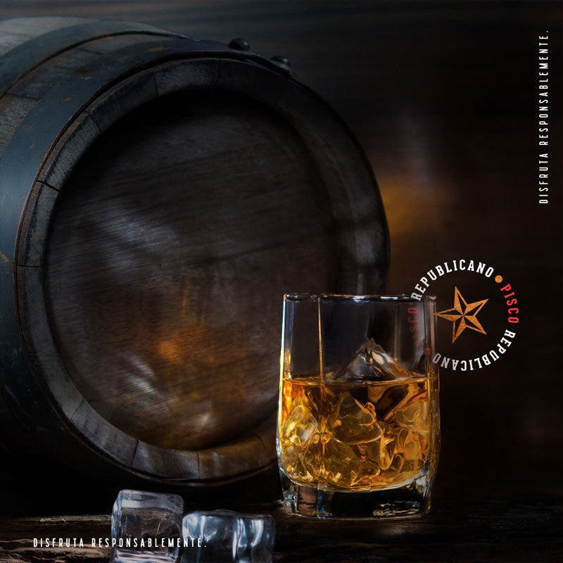 Pisco Republicano Añejado en Roble 40° - Descorcha