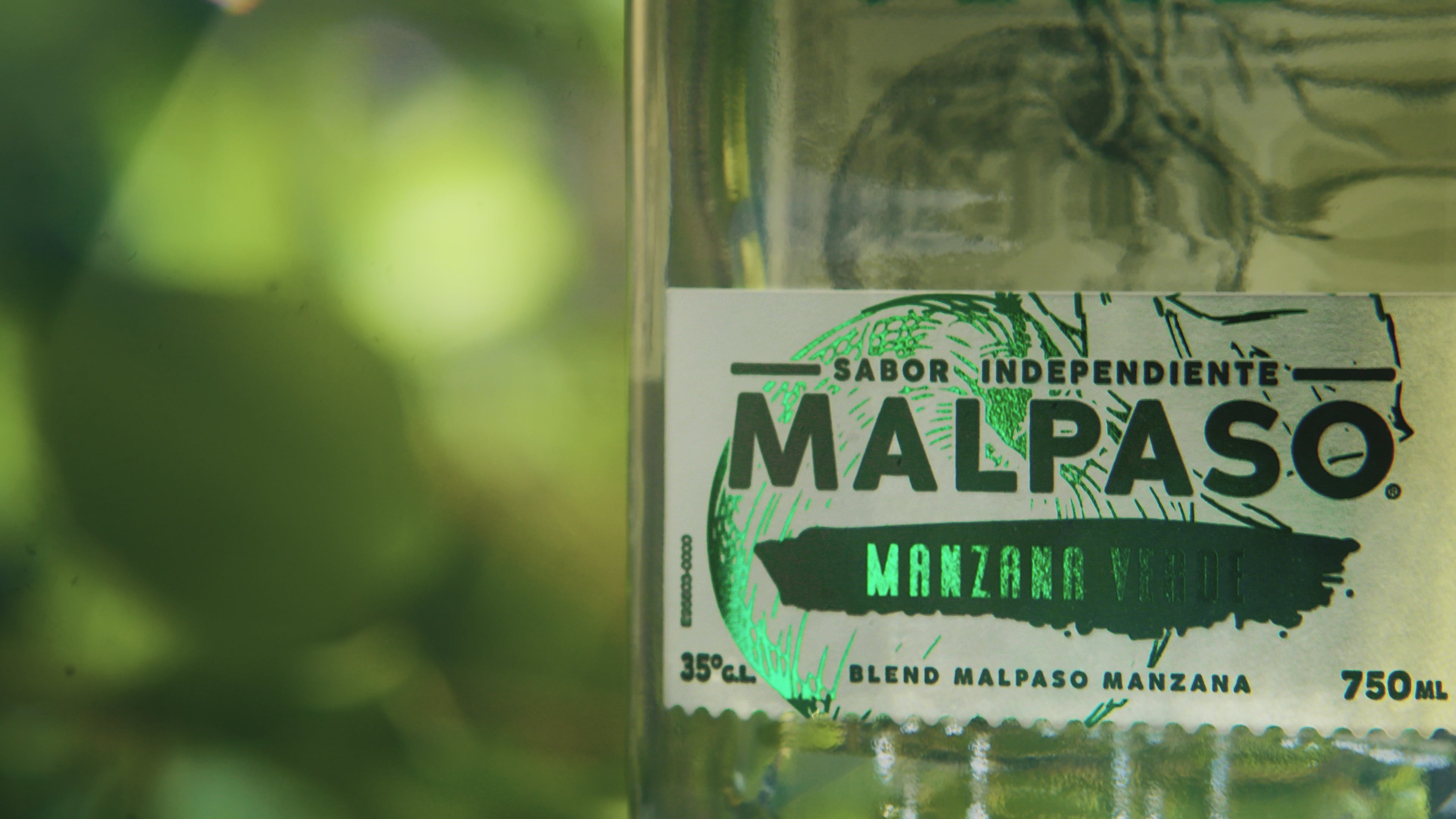 Cargar vídeo: MalPaso Manzana Verde