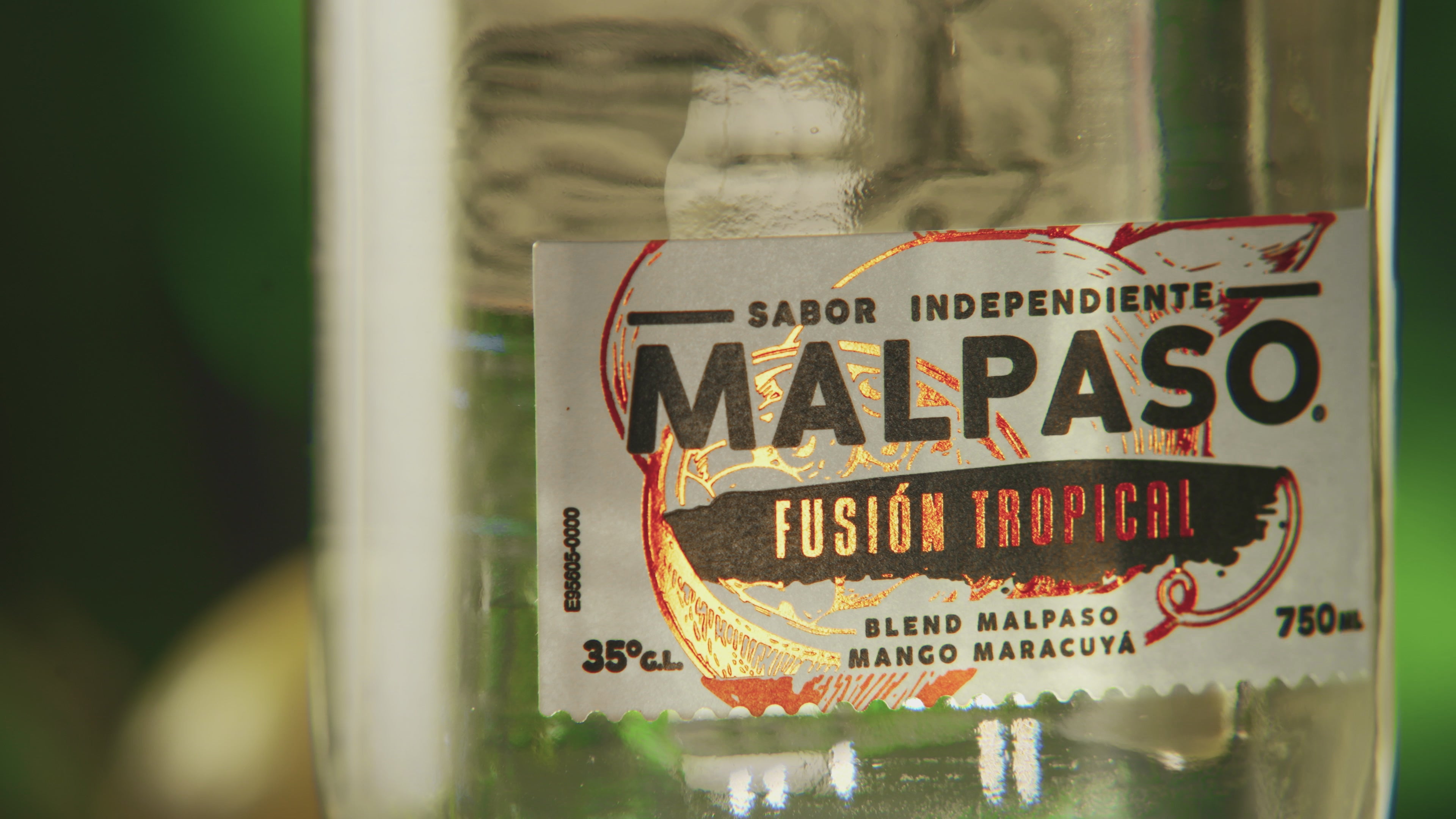 Cargar vídeo: MalPaso Fusión Tropical