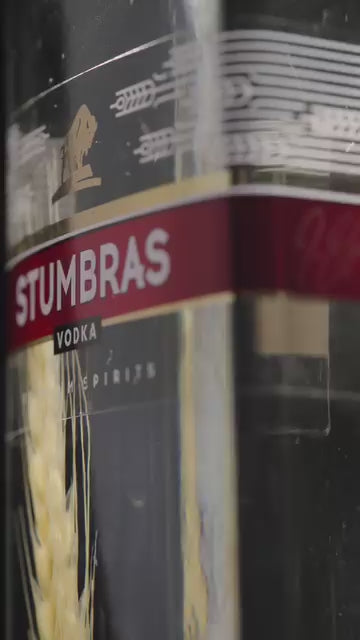 Cargar vídeo: Stumbras