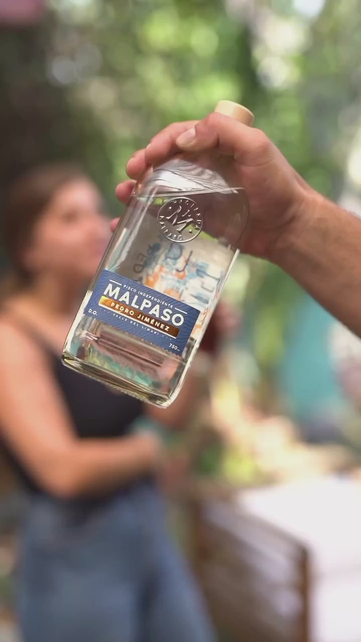 Cargar vídeo: Pisco MalPaso Pedro Jiménez 750cc