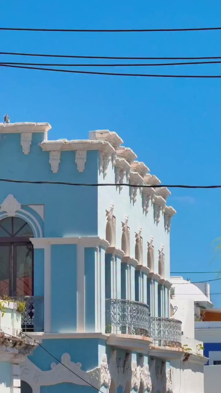 Cargar vídeo: Bacardi Carta Blanca